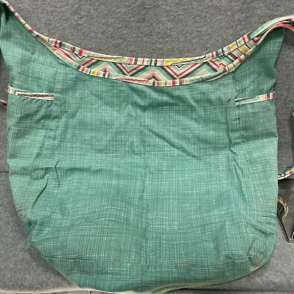 Thirty One Retired Roundabout Reversible Party Punch Hobo Bag - Picture 4 of 9